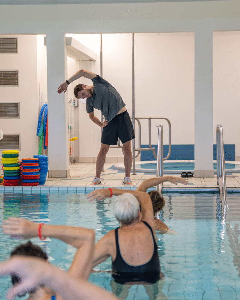 Bassengtrening med eller uten instruktør.